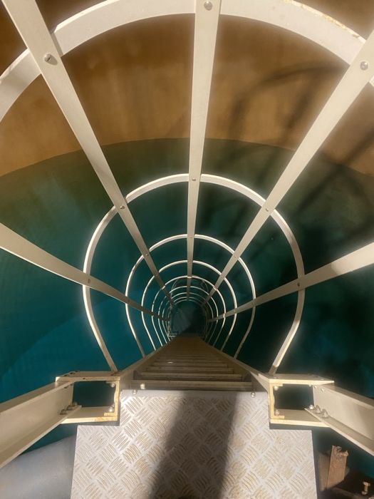 Arceau crinoline PRV Ø.710 ép.8 blanc pour échelle ACS