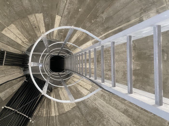 Echelle à Crinoline U90 - Grise - Hauteur à Monter: [6890➡7639]